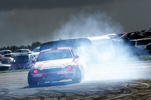 Foto: Henrik Bo Der driftes på køreteknisk anlæg i Hobro